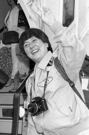私だけの北極点　第１刷　和泉雅子　著者サイン本　昭和６０年　帯つき　やけ　微すれ 私だけの北極点 第1刷 和泉雅子 著者サイン本 昭和60年 帯