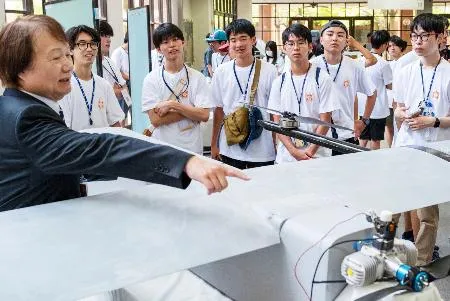 日本の高校生、台湾で半導体学ぶ TSMC見学、ドローン操作も：北海道