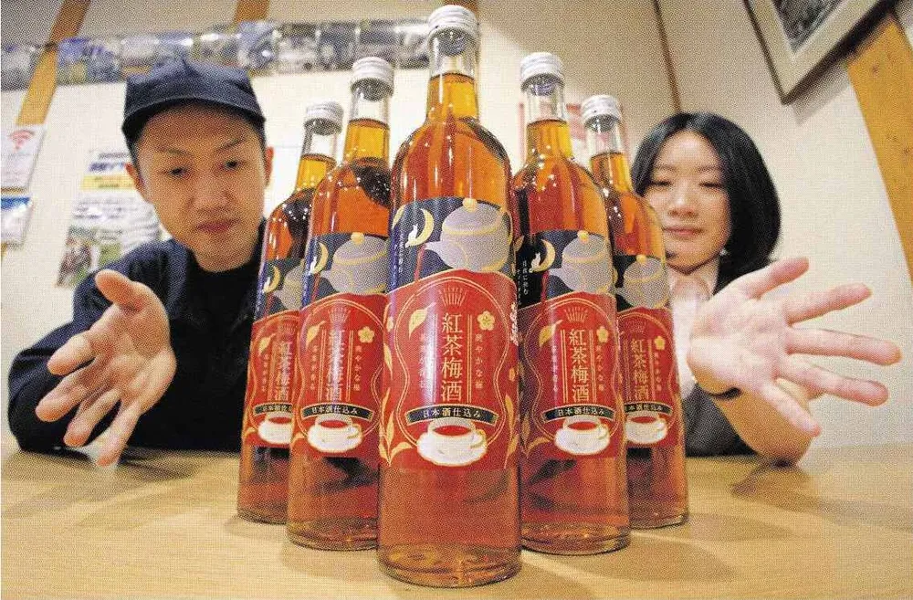 北海道の地酒 高砂酒造　日本酒リキュール6本 茶葉香る日本酒リキュール 旭川・高砂酒造 若者ターゲットに新商品