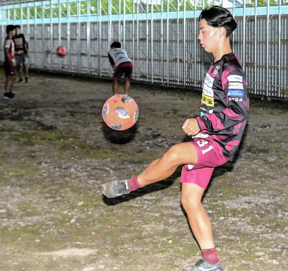 旭川実業がビーチサッカー全国大会へ 2年ぶり2回目 砂場の練習で磨いた