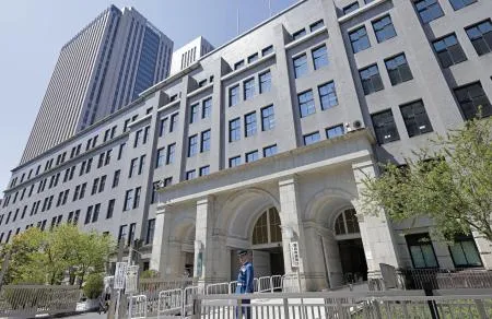 国税庁が入る庁舎=4月