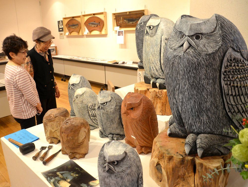 北海道 フクロウ木彫り 置物 - 美術、工芸品