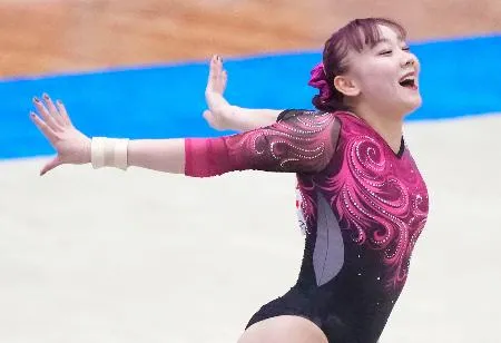 宮田笙子が2冠、角皆友晴は欠場 全日本学生体操：北海道新聞デジタル