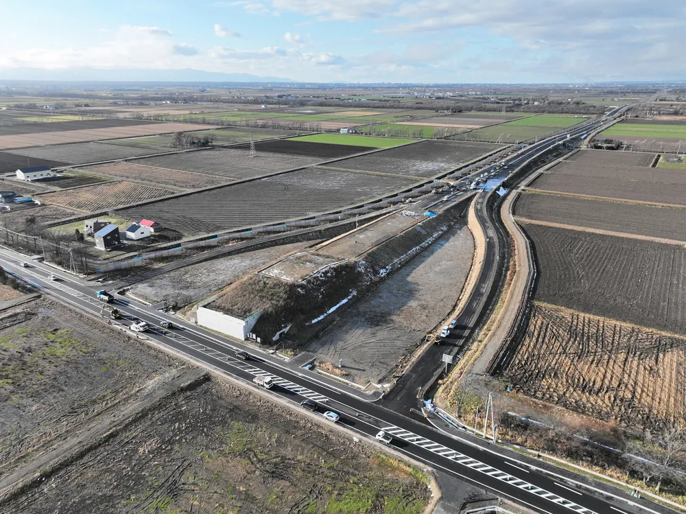 3月15日に開通する中樹林道路の南幌ランプ（札幌開発建設部提供）