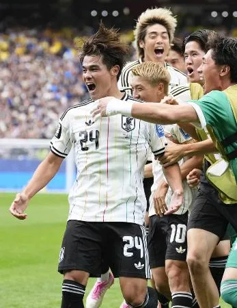 流線形に謎の切れ目、角張るハーランドの「9」…サッカーW杯・気になる