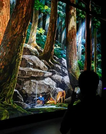 【開店記念セール！】 もののけ姫」タペストリー展示 万博フランス館入り口に：北海道 タペストリー