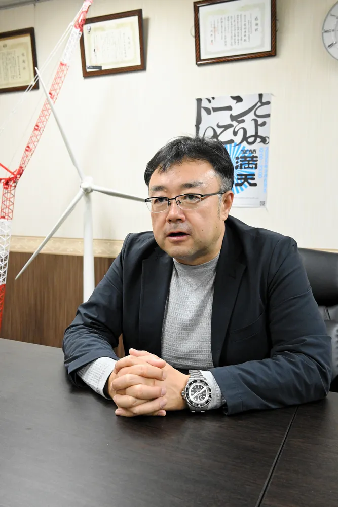 西胆振経済2025 トップに聞く＞DENZAI・上村正人会長 クレーン最大手