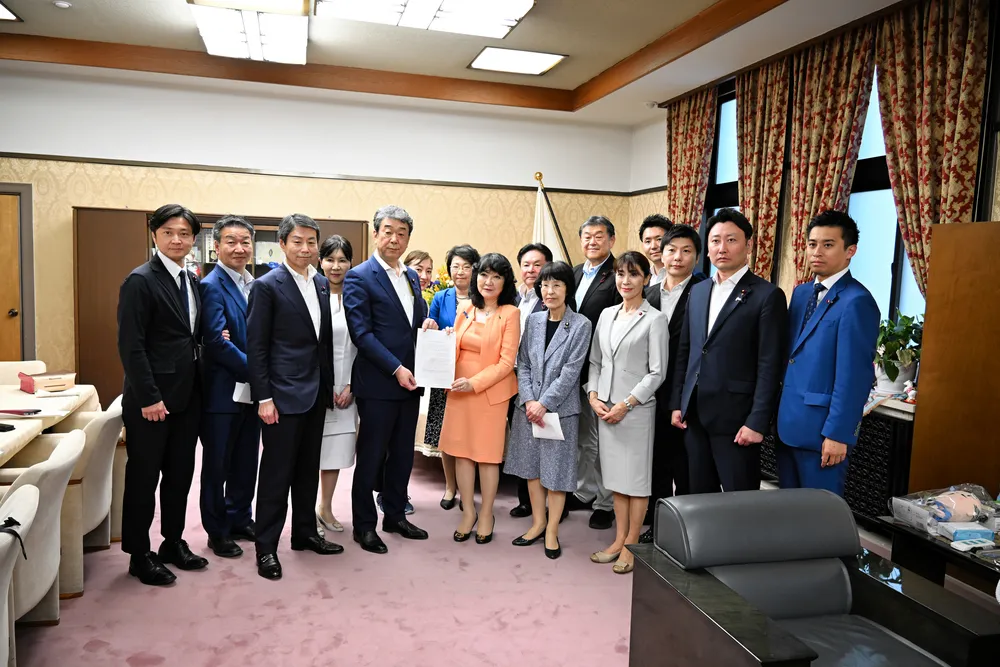札幌地下鉄延伸への支援要望　自民衆院議員ら財務相に