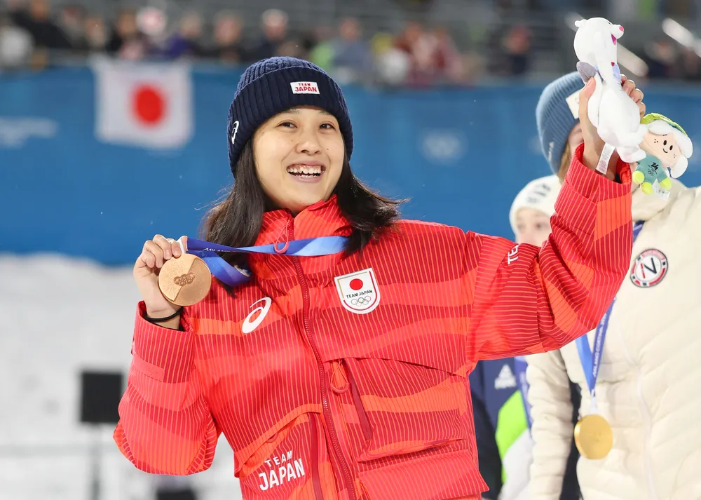 丸山、大けが乗り越え飛躍の銅 ジャンプ女子ノーマルヒル ミラノ五輪