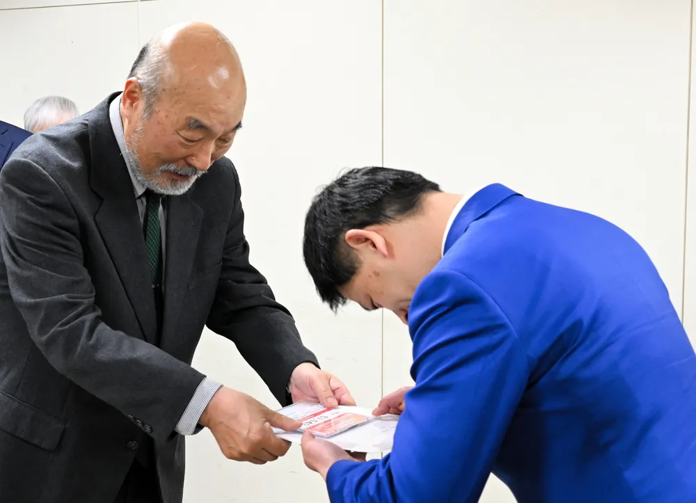 釧路太陽光発電　反対署名6万7143筆　6団体が市長に提出