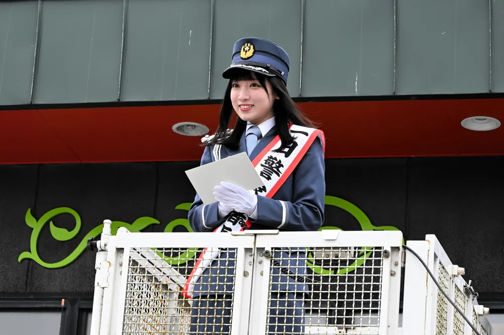 一日駅長 間寛平、辻本茂雄、酒井藍が南海なんば駅の1日駅長就任