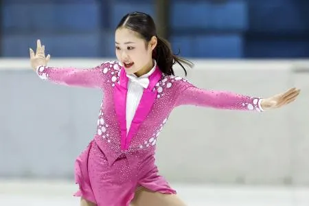 島田麻央、女子SP暫定首位 全国高校フィギュア：北海道新聞デジタル