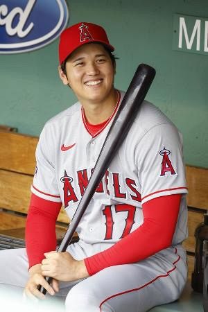 大谷翔平、約６万個のグラブ寄贈 国内全小学校に、インスタで発表