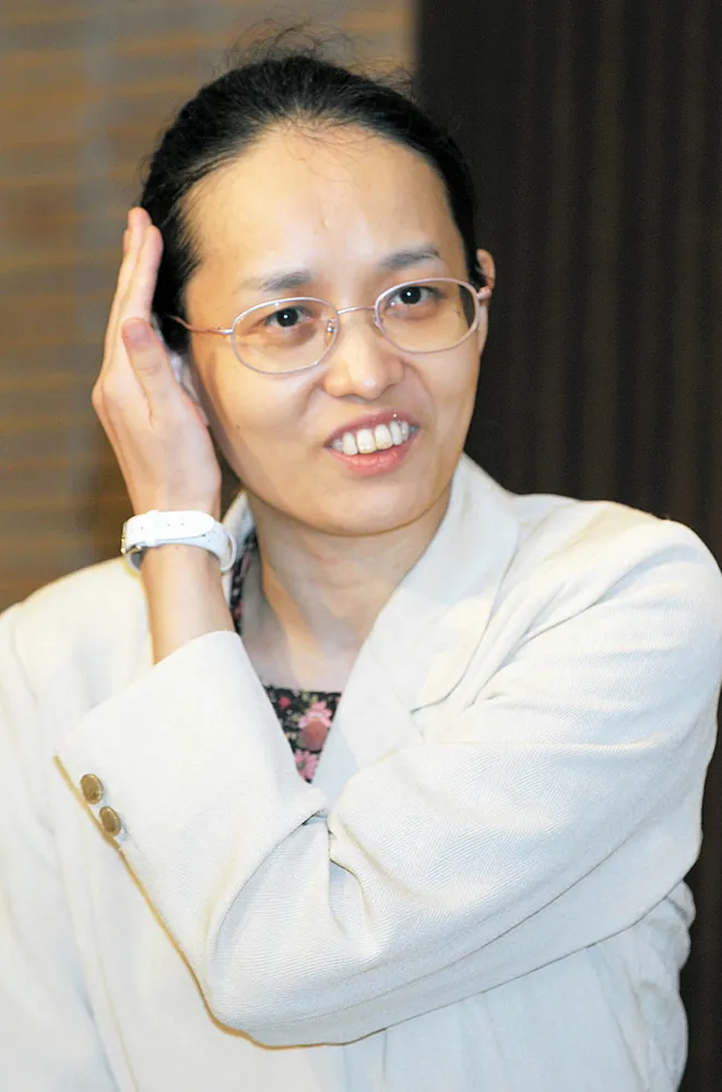 うつつ・うつら　赤染晶子　文學界新人賞受賞作「初子さん」収録　絲山賞　芥川賞作家 うつつ・うつら 赤染晶子 文學界新人賞受賞作「初子さん」収録
