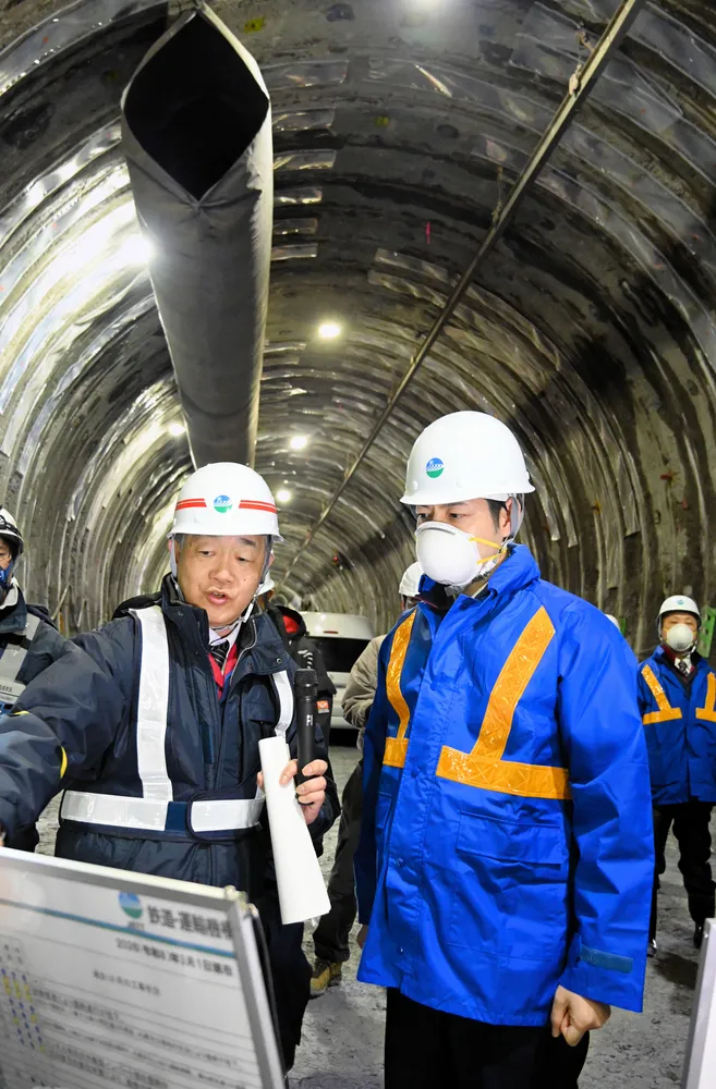 鈴木・北海道知事が渡島トンネル工事視察 新幹線札幌延伸の難所