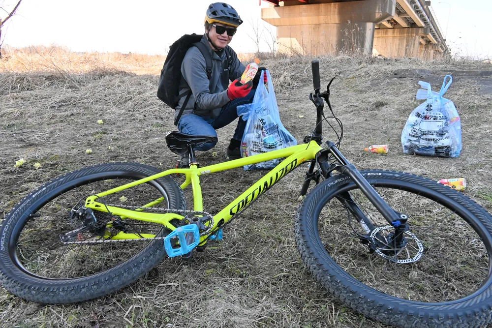 マウンテンバイクに「乗って見える」ごみ拾い 北見市の「HEROES PARK