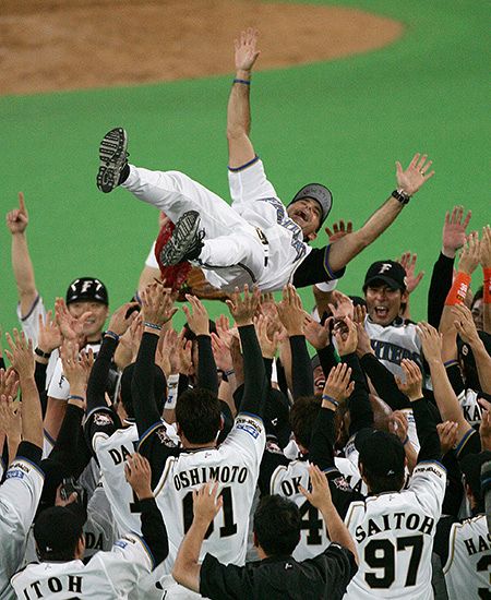 デジタル発＞来日したヒルマン元監督、日本ハム新球場で何を語っ