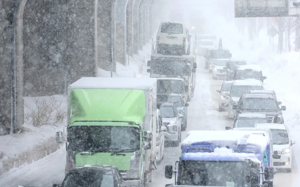 石狩管内暴風雪で生活混乱 新篠津の瞬間風速30.6メートル、2月最大