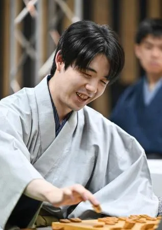 藤井聡太、名人戦4連覇 将棋、糸谷哲郎九段破り六冠維持：北海道新聞