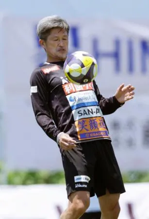 三浦知良　練習着 58歳カズ、JFL2戦出番なし 次戦の記念試合へ「準備したい