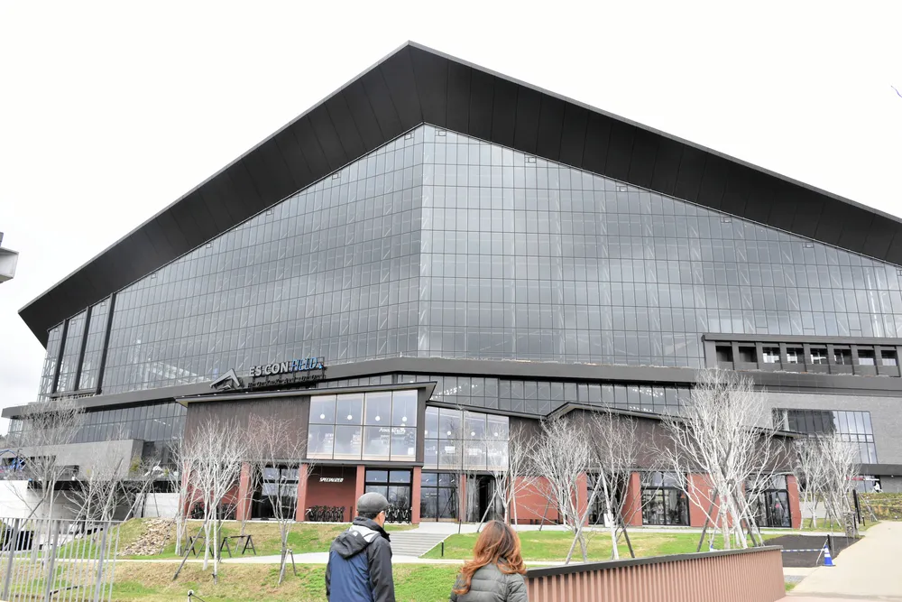 B!] Fビレッジ新駅整備の総工費、2割増135億円に アクセス道路完成は11年遅れの38年度以降 北広島市予算案：北海道新聞デジタル