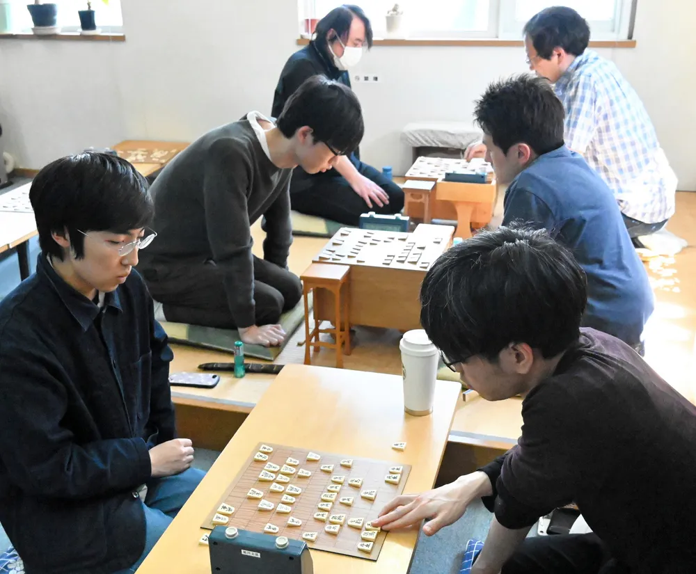 アマ将棋名人戦　三岡さんV　旭川地区