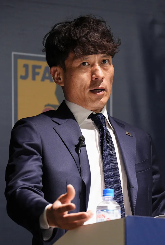 ROTEIRO　公式球　AS5600 宮本恒靖選手直筆サイン入り　サッカーボール ROTEIRO 公式球 AS5600 宮本恒靖選手直筆サイン入り サッカー