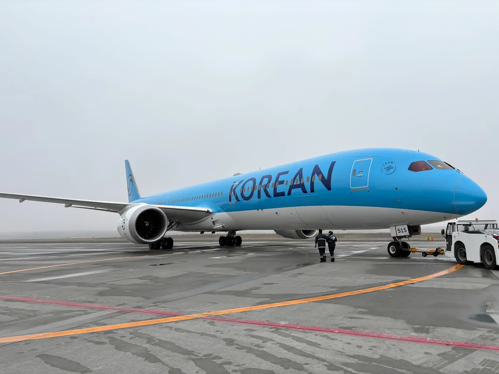 高評価の贈り物 大韓航空機ロゴ、現代的「KOREAN」に 新千歳線にボーイング787 航空機・ヘリコプター