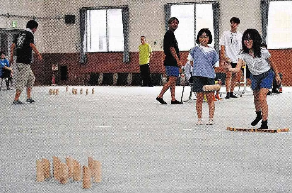 10チーム30人 モルック熱戦:北海道新聞デジタル