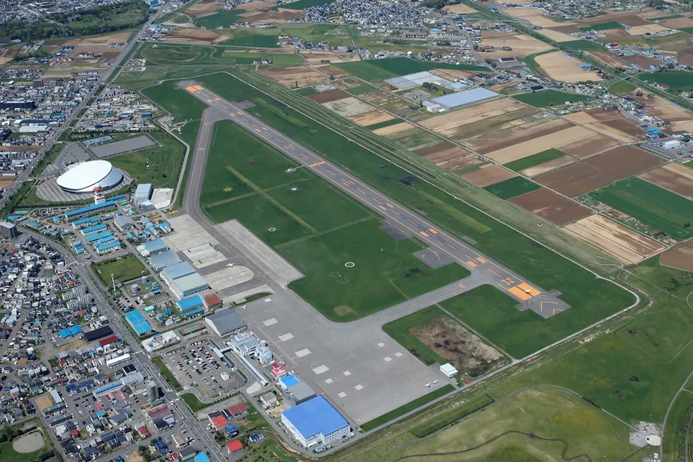 丘珠空港の滑走路延長「早期着工を」　札幌市長ら国に要望