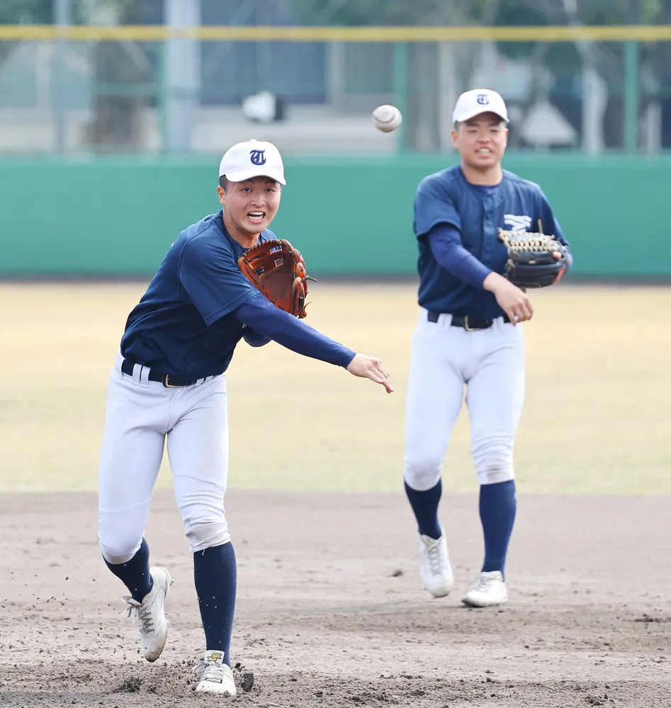 選抜8強へ守備丁寧に 東海大札幌高、25日に浦和実と対戦：北海道新聞