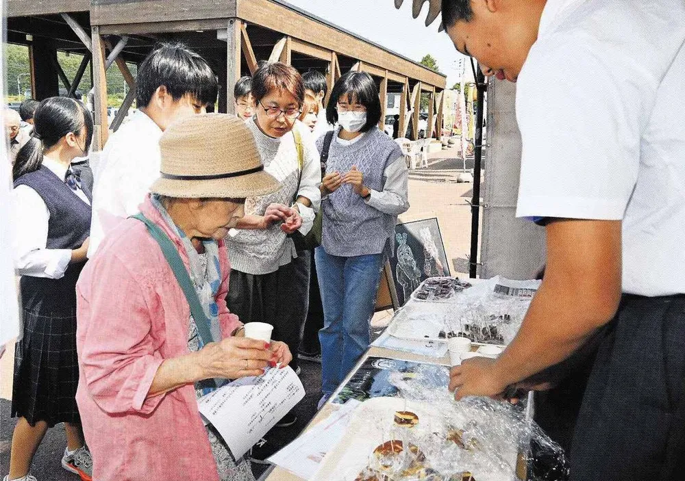 留寿都中生試作 新名物PR 道の駅 シェイクやどら焼きなど3品:北海道新聞デジタル