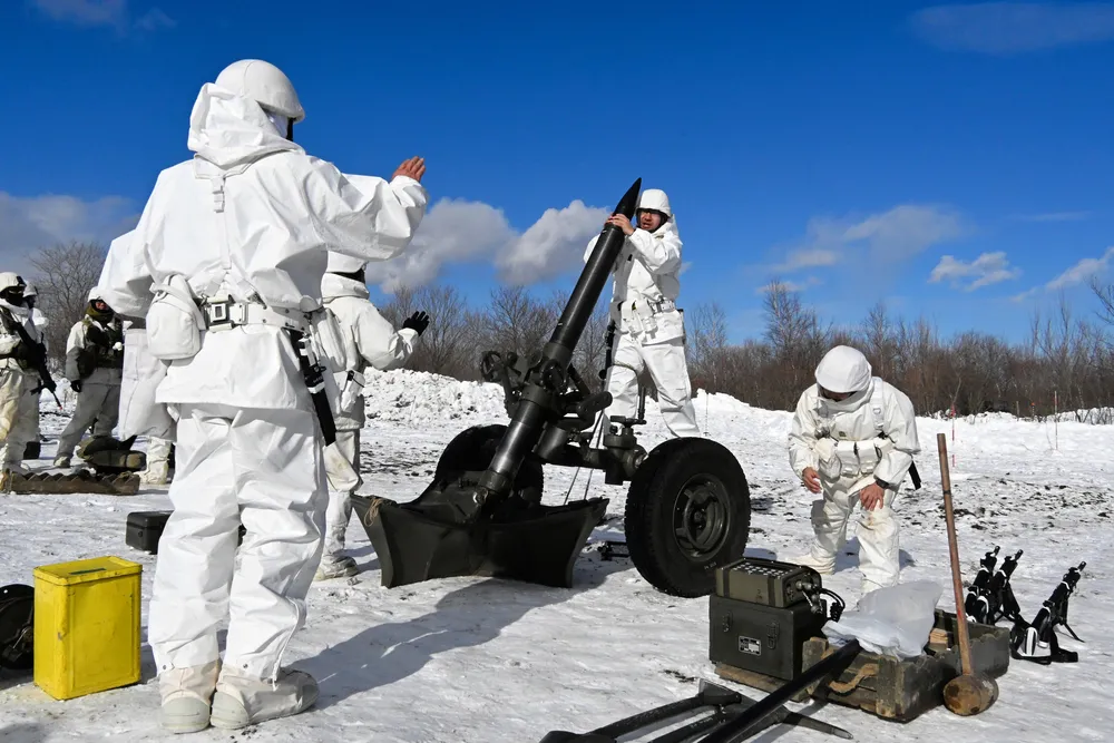 陸上自衛隊、日米寒地演習を公開：北海道新聞デジタル