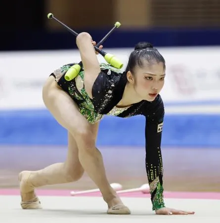 喜田が3冠、松坂と鈴木もV 全日本新体操の種目別決勝：北海道新聞デジタル