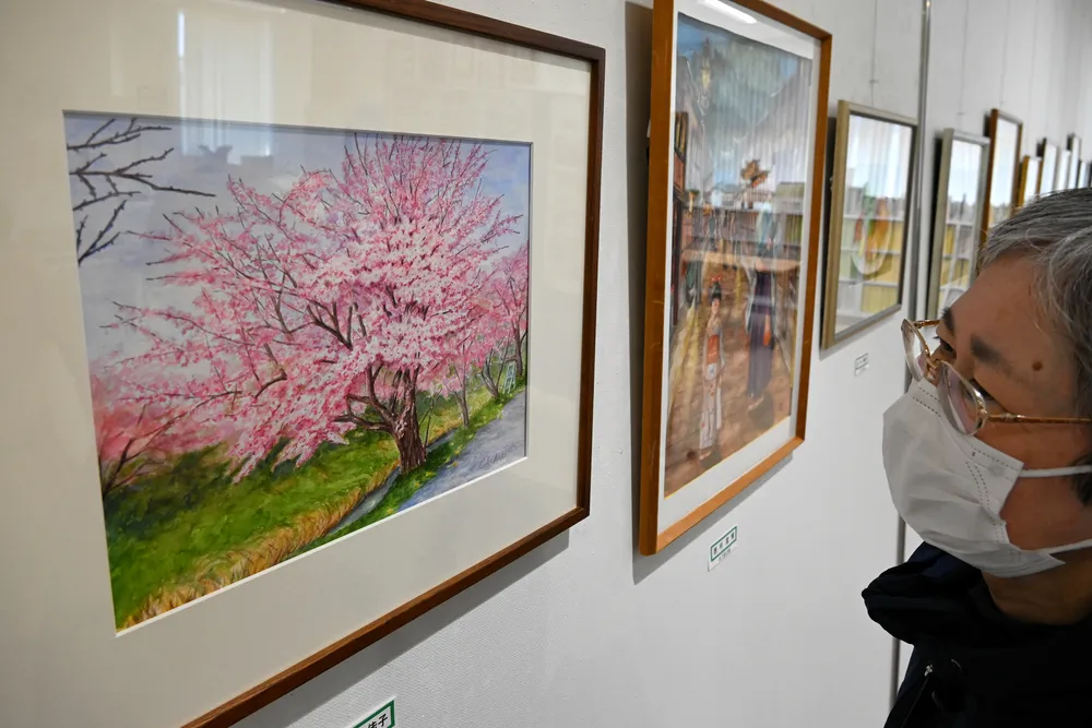 北海道の水彩画　みづゑを愛した画家たち 水彩画 自由に描き35年 室蘭「みづゑの会」が記念展 18日まで：北海道