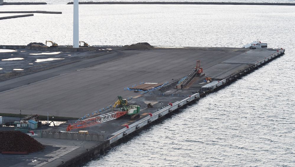 室蘭港祝津埠頭、大型クルーズ船に対応 岸壁の改良工事進む：北海道新聞デジタル