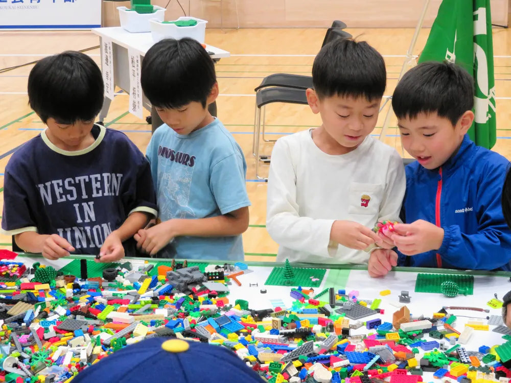 レゴブロックで「理想のマチ」 中標津で小学生150人：北海道新聞デジタル