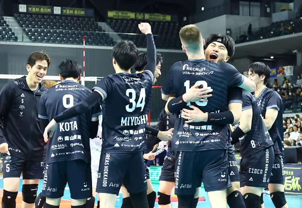 ヴォレアス、東京GBを逆転で下し初の決勝進出 バレーボール全日本