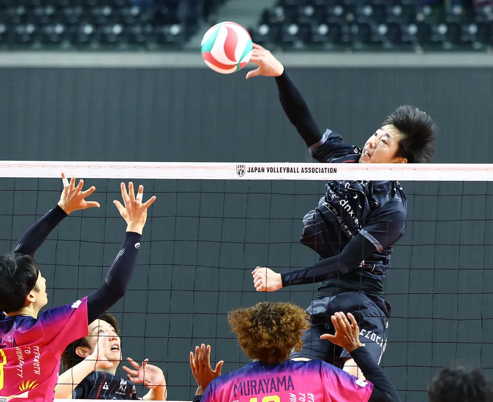 ヴォレアス、東京GBを逆転で下し初の決勝進出 バレーボール全日本
