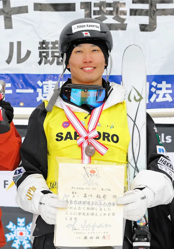 全日本選手権モーグル男子で3位となった島川拓也=3月30日、札幌市ばんけいスキー場（井上浩明撮影）