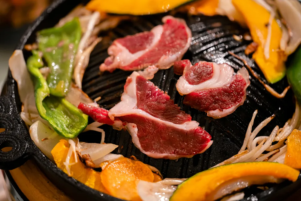 札幌に新登場！鹿と熊を味わう珍しいジンギスカン店「ジンギスカン 鹿と熊」