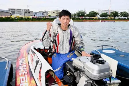3941池田浩二キーホルダー☆東海ダービー優勝★ボートレース蒲郡　競艇 2025年最新】ボートレース蒲郡の人気アイテム - メルカリ