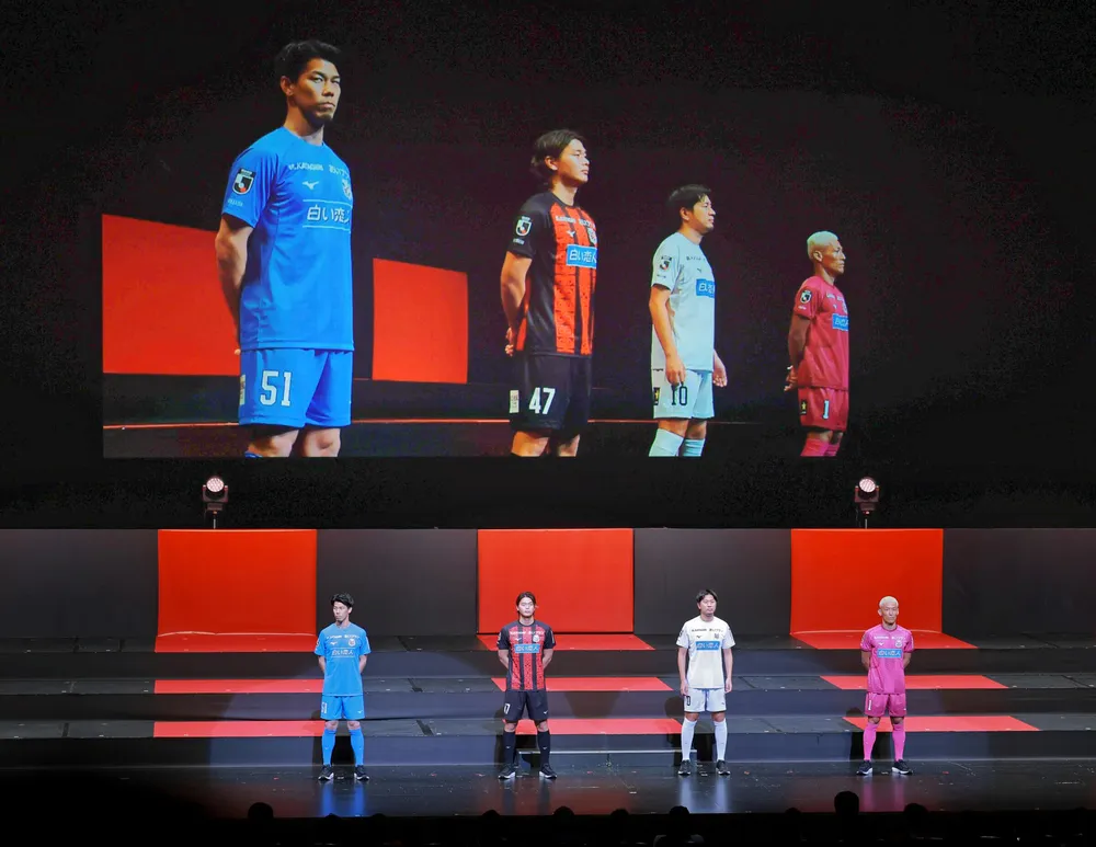 希少長袖】北海道コンサドーレ札幌 2016 ホームユニフォーム M 白い