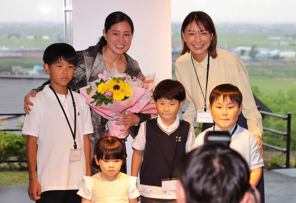 スノボ竹内智香さん 拠点の東川でたたえる会 「応援、メダル以上の宝物