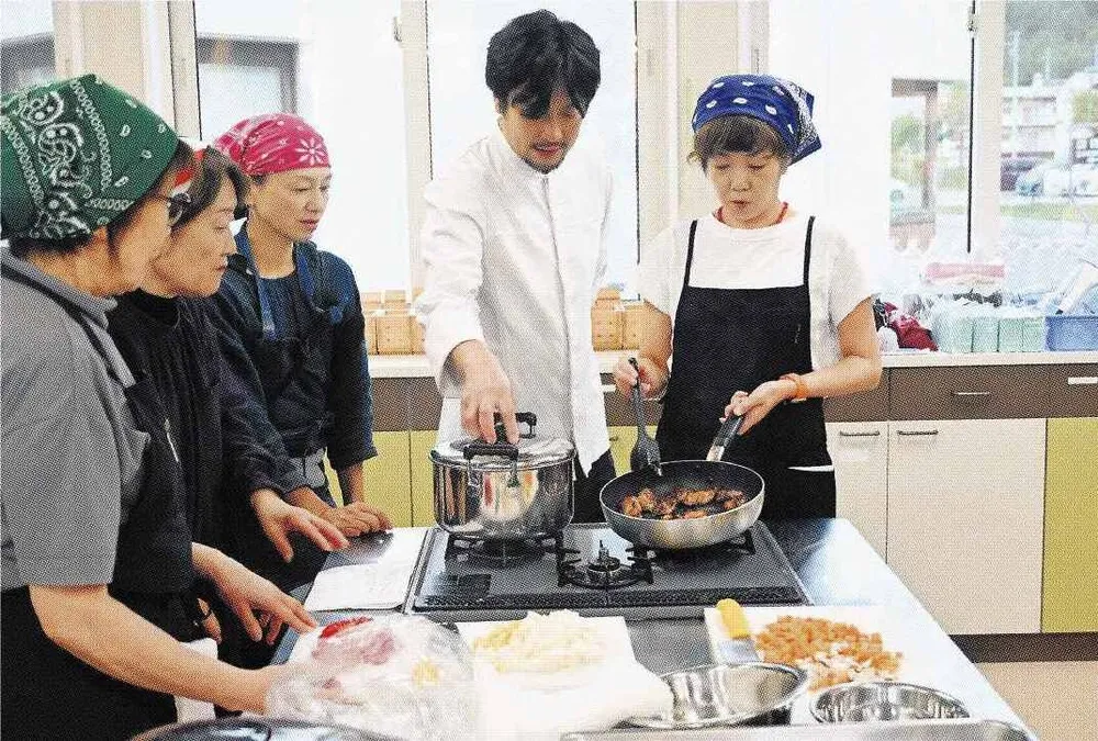 ハヤシライス 地場食材生かし 本別 下国シェフ講師の料理教室:北海道新聞デジタル