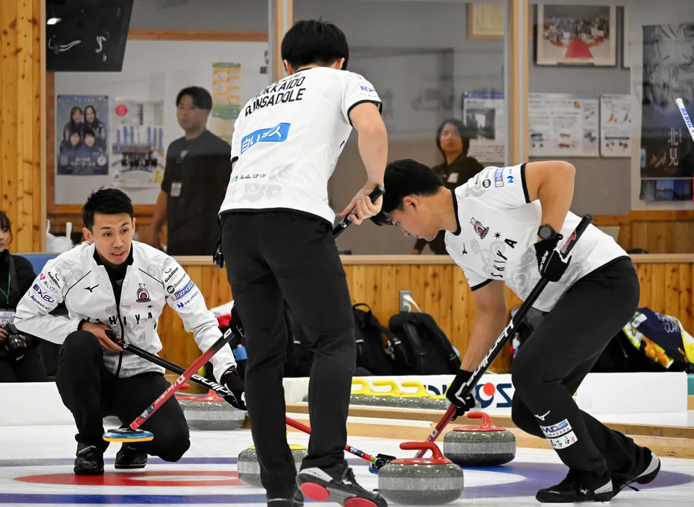 ロコソラーレ カーリング アドヴィックスカップ2025 サイン色紙 実況解説なし】【予選2】D〜Eシート / アドヴィックスカップ2025 - YouTube