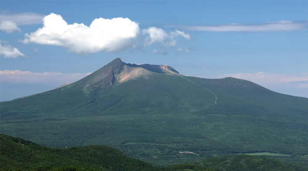駒ケ岳、火山性地震が増加　山頂で日最大15回　火口周辺は傾斜変動も
