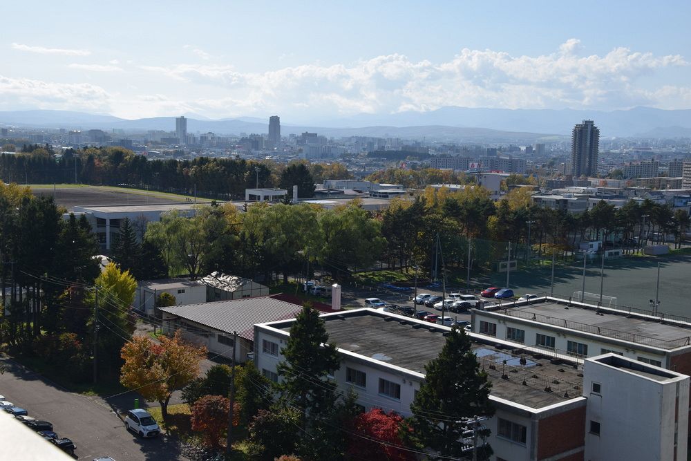 広がる石狩平野、自然を実感 江別市大麻・文京台地区 ３大学からの眺め