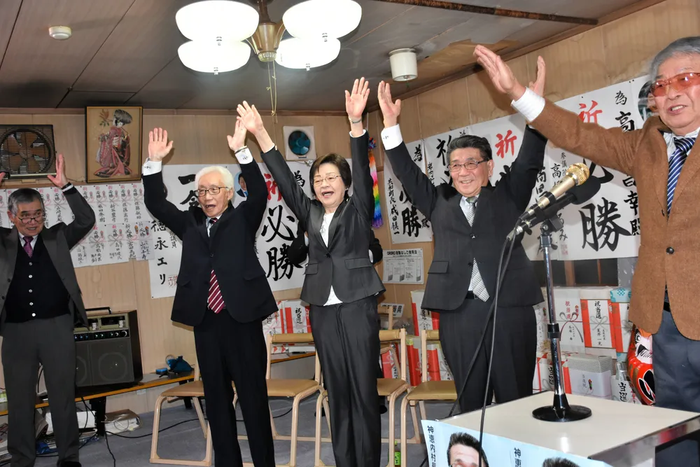 神恵内村長7選　核ごみ概要調査移行は知事の意向が焦点　「反対」崩す気配なく