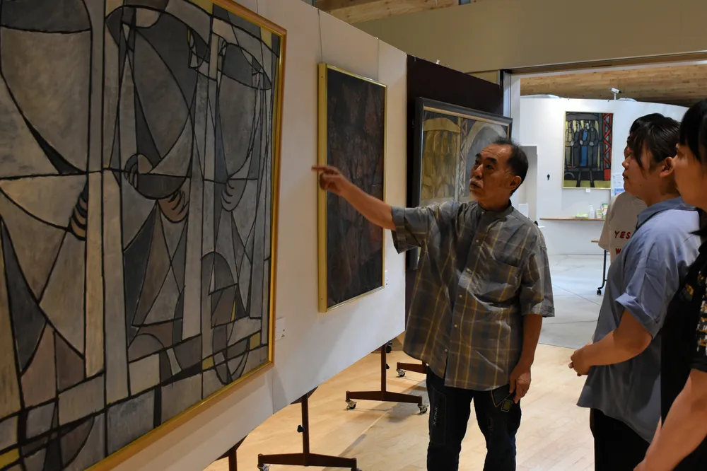 炭鉱時代の記憶描く 夕張で木下勘二の絵画展：北海道新聞デジタル